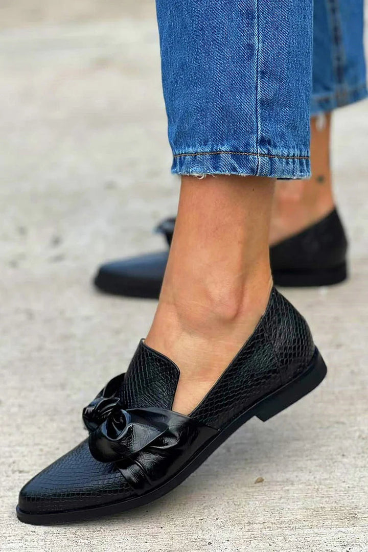 Chelsea - Mocasines Chic con Detalle de Lazo