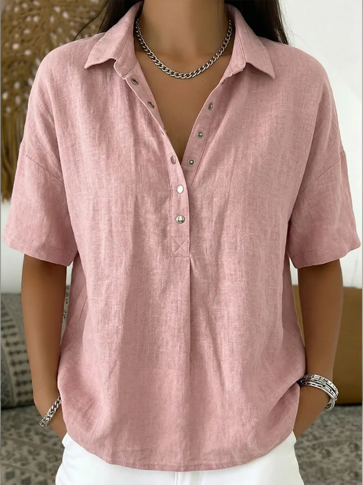 Amara | Blusa con cuello y detalle de botón