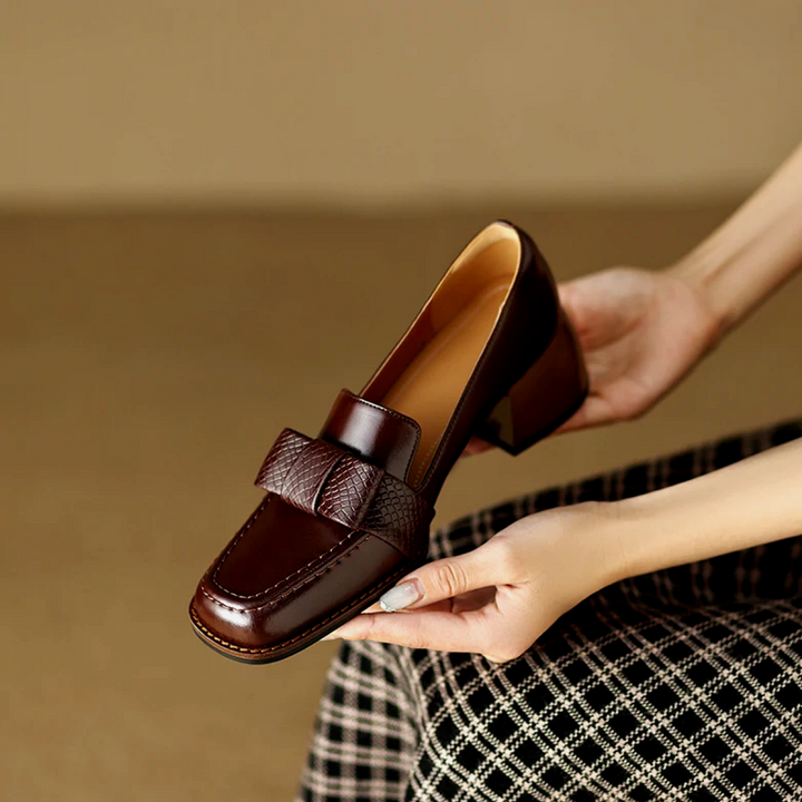 Contessa Knoten Moccasins
