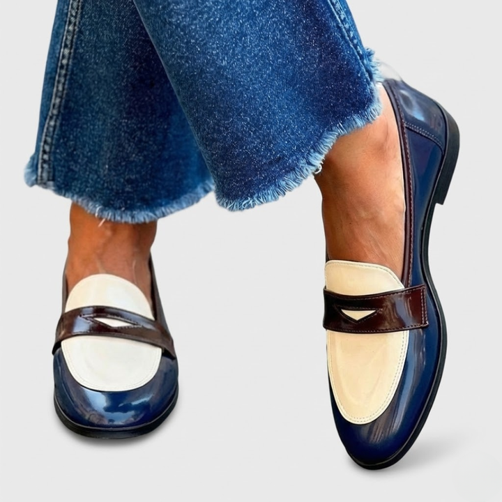 Claudia | Contrast Moccasins