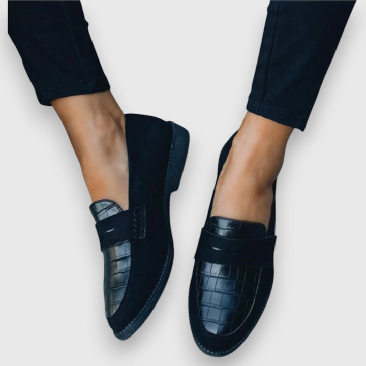 Sara | Elegantly Crafted Moccasins
