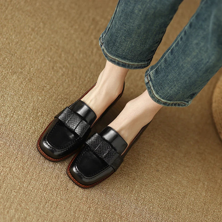 Contessa Knoten Moccasins