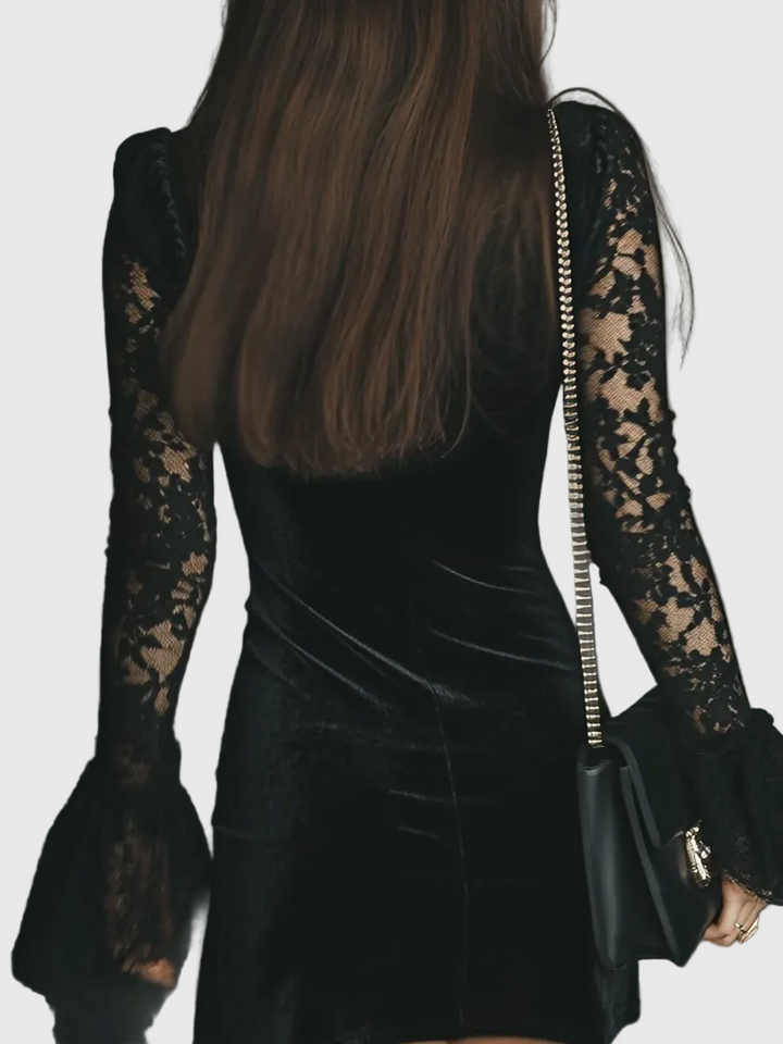 Luna | Vestido de Encaje de Terciopelo
