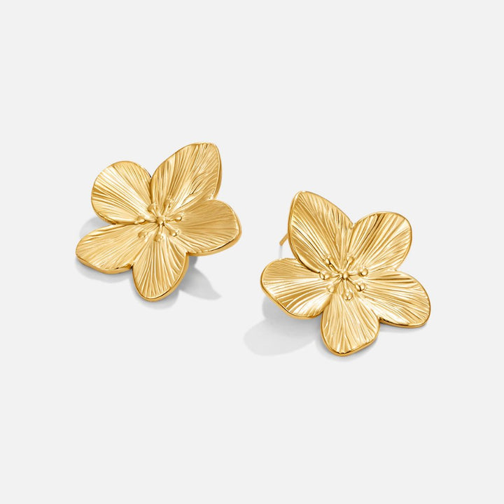 Pendientes de flores doradas